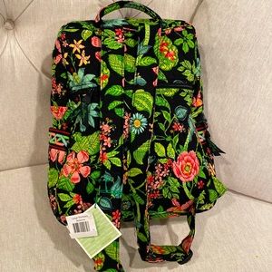Vera Bradley backpack 🎒 paisley floral Large New with tags